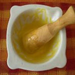 Alioli original - ajo y aceite de oliva - Tapa o tapas españolas